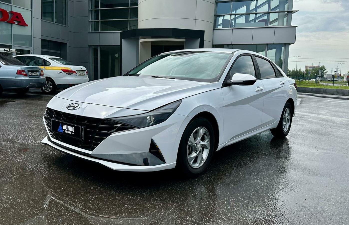 Hyundai Elantra&nbsp;&nbsp;